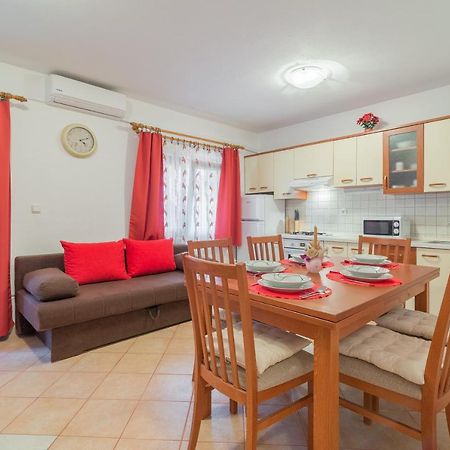 Apartments Puskaric Vir Ngoại thất bức ảnh