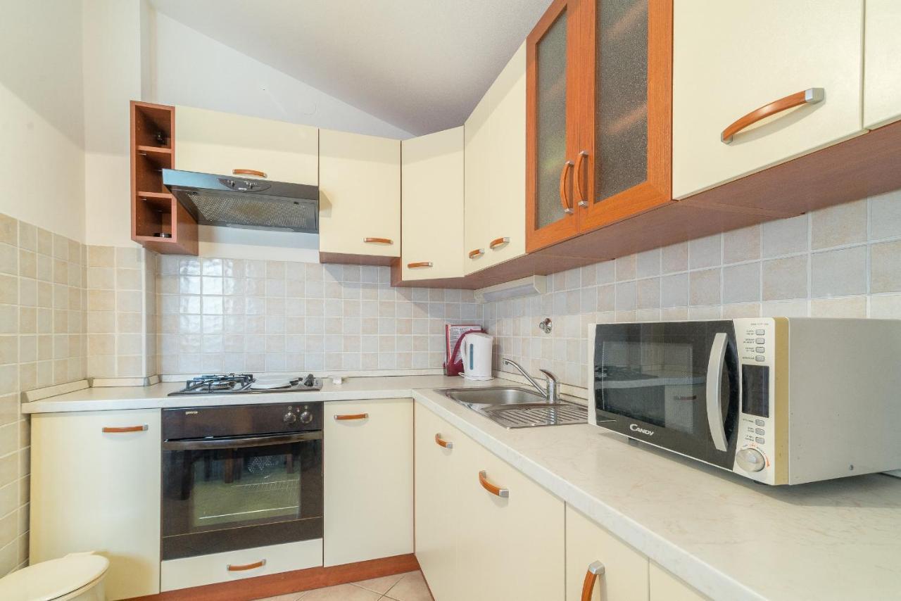 Apartments Puskaric Vir Ngoại thất bức ảnh