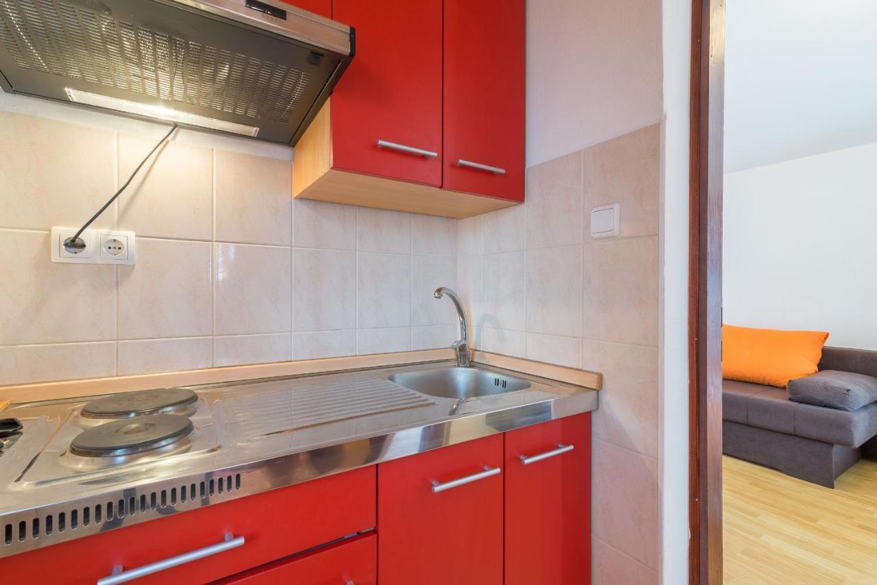 Apartments Puskaric Vir Ngoại thất bức ảnh